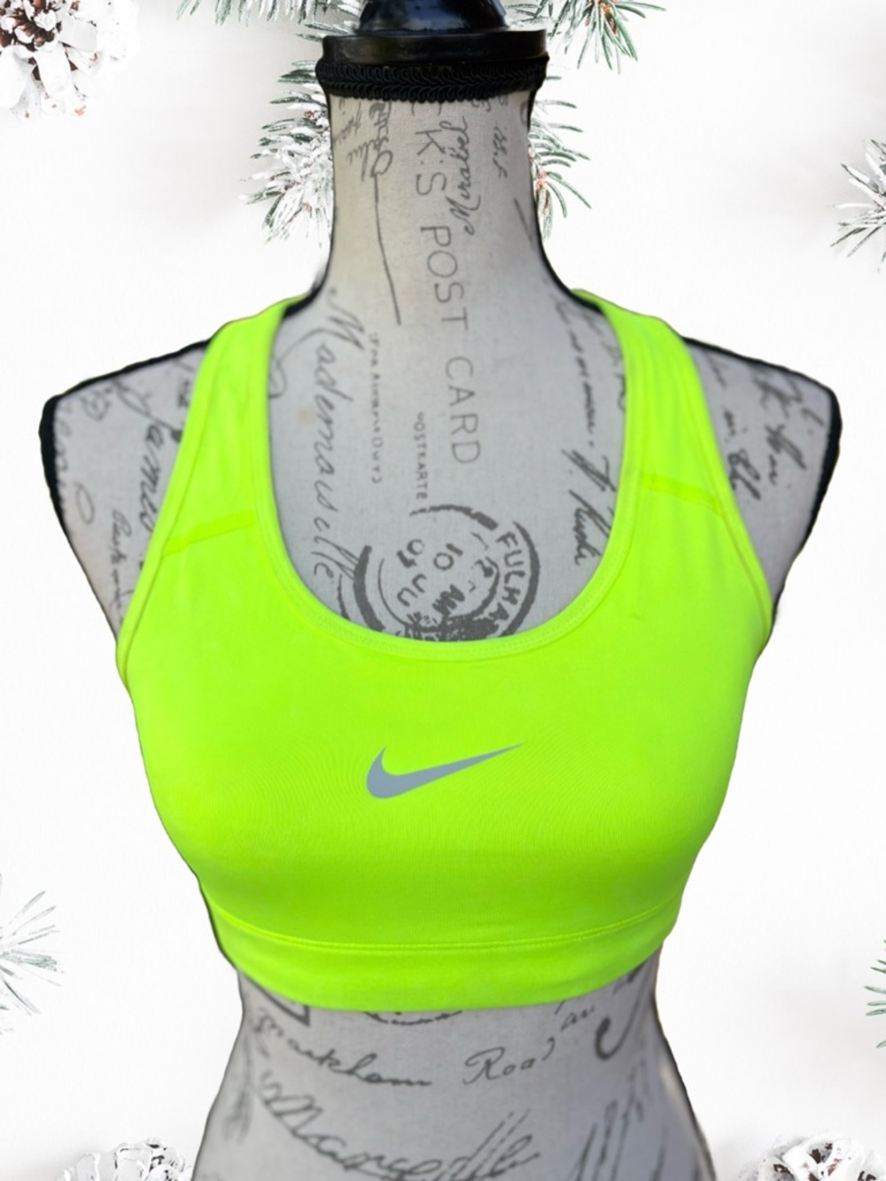 Nike Dri-Fit Swoosh Racerback Sports Bra
Medium
Bright Yellow
Like New